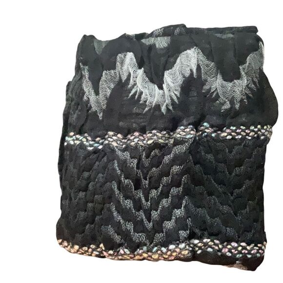 Layers by Lizden Womens Multi Textured Chevron Scarf Fringe Black 14"x72" NWT - Picture 1 of 4